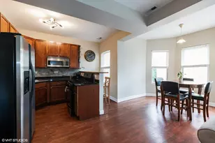 102 N Hamlin Blvd, Chicago, IL 60624 - Photo 8