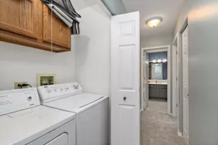 2060 Muirfield Cir, Elgin, IL 60123 - Photo 16