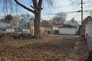 8549 S Kingston Ave, Chicago, IL 60617 - Photo 10