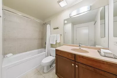 310 S Michigan Avenue #1713, Chicago, IL 60604 - Photo 12