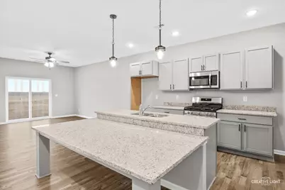 511 S Preston Street, Cortland, IL 60112 - Photo 6