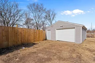 3229 66th Ave, Moline, IL 61265 - Photo 4