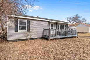 3229 66th Ave, Moline, IL 61265 - Photo 2