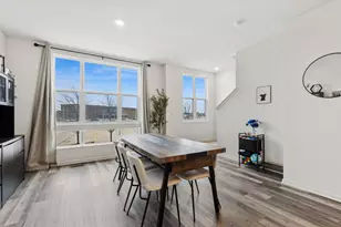 306 Summit Cir, Lombard, IL 60148 - Photo 2