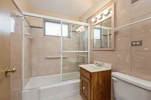 168 W Normandy Dr, Chicago Heights, IL 60411 - Photo 14
