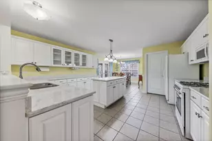 820 W Locust Ln, Peotone, IL 60468 - Photo 6