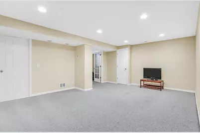 7817 Cascade Way, Gurnee, IL 60031 - Photo 34