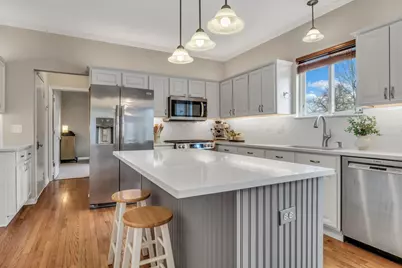 7817 Cascade Way, Gurnee, IL 60031 - Photo 10