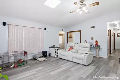 1201 Meadowbrook Drive, Round Lake Beach, IL 60073 - Photo 4