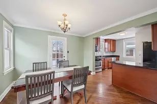 8646 Harms Rd, Skokie, IL 60077 - Photo 4