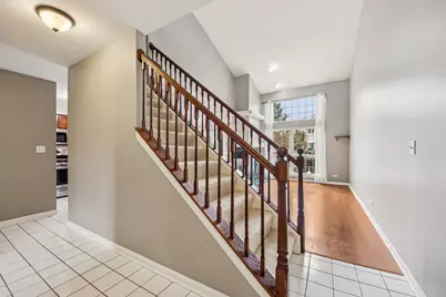 808 Old Checker Road, Buffalo Grove, IL 60089 - Photo 12