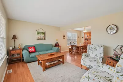 15931 S McClellan Avenue, Plainfield, IL 60544 - Photo 2