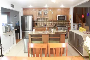 5639 N Manor Ln, Norwood Park Township, IL 60631 - Photo 14