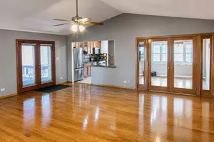 5639 N Manor Ln, Norwood Park Township, IL 60631 - Photo 20