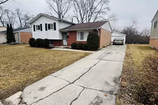 807 Union Dr, University Park, IL 60484 - Photo 2