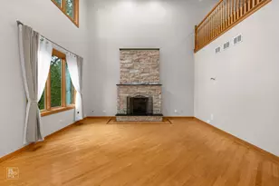 1017 E Red Oak St, Addison, IL 60101 - Photo 14
