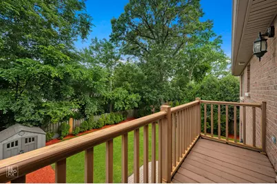 1017 E Red Oak Street, Addison, IL 60101 - Photo 22