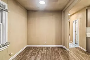 10524 S Lasalle St, Chicago, IL 60628 - Photo 6