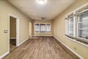 10524 S Lasalle St, Chicago, IL 60628 - Photo 8