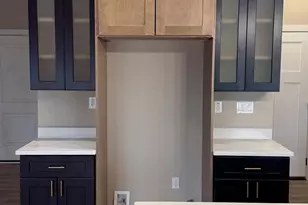 10398 E Clara Ave, Rochelle, IL 61068 - Photo 4