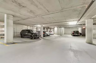 720 N Larrabee St, Chicago, IL 60654 - Photo 32