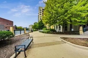 720 N Larrabee St, Chicago, IL 60654 - Photo 34