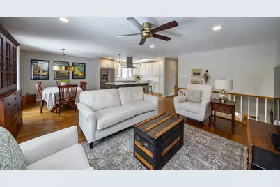 1926 Cheshire Lane, Wheaton, IL 60189 - Photo 4
