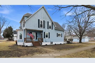 327 E Ohio Street, Momence, IL 60954 - Photo 1