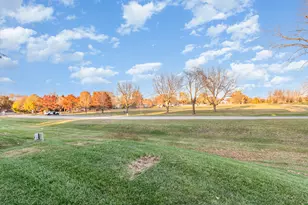 8 Lily Ct, Bolingbrook, IL 60440 - Photo 2