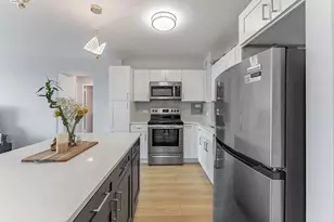 3600 N Lake Shore Dr, Chicago, IL 60613 - Photo 12