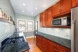 4211 N Paulina St, Chicago, IL 60613 - Photo 10