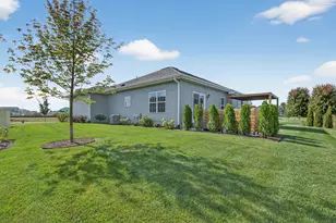 429 Fairway Ln, Sycamore, IL 60178 - Photo 32