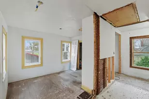 225 E Pine St, Paxton, IL 60957 - Photo 16