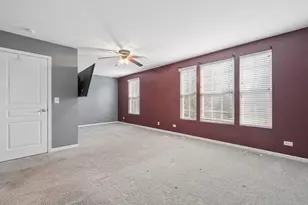 460 Valentine Way, Oswego, IL 60543 - Photo 10