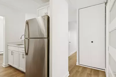 300 W Fullerton Avenue #320, Addison, IL 60101 - Photo 2