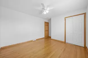 10725 S Rutherford Ave, Worth, IL 60482 - Photo 26