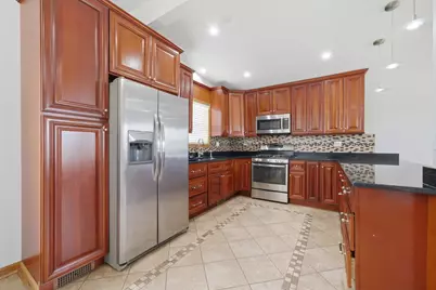 10725 S Rutherford Avenue, Worth, IL 60482 - Photo 14