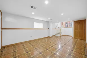 10725 S Rutherford Ave, Worth, IL 60482 - Photo 32