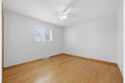 10725 S Rutherford Avenue, Worth, IL 60482 - Photo 24