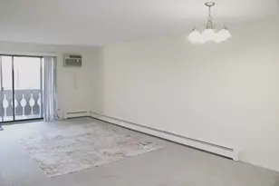 2 Timber Ln, Vernon Hills, IL 60061 - Photo 22
