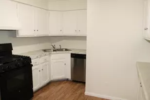 2 Timber Ln, Vernon Hills, IL 60061 - Photo 12
