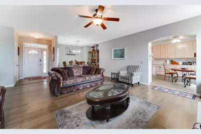 310 Fairwind Court, Montgomery, IL 60538 - Photo 4