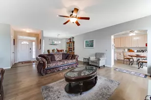 310 Fairwind Ct, Montgomery, IL 60538 - Photo 4