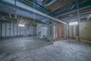 631 Haish Blvd, Dekalb, IL 60115 - Photo 14