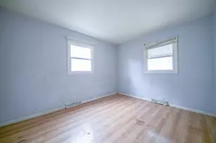 631 Haish Blvd, Dekalb, IL 60115 - Photo 12