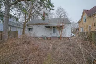 631 Haish Blvd, Dekalb, IL 60115 - Photo 18