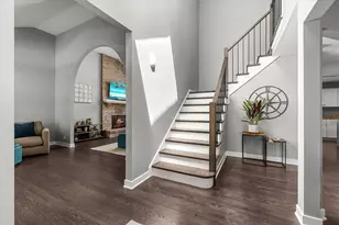 3712 Falkner Dr, Naperville, IL 60564 - Photo 2