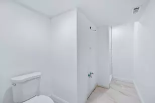 2624 N Albany Ave, Chicago, IL 60647 - Photo 8