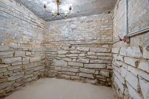 2624 N Albany Ave, Chicago, IL 60647 - Photo 4