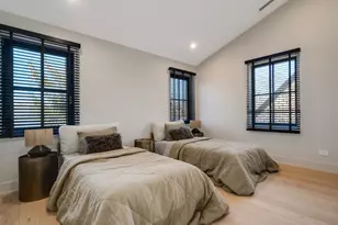 1180 Oak Ridge Dr, Glencoe, IL 60022 - Photo 26